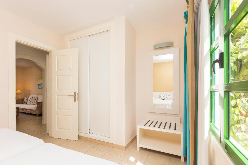 Apartamentos Livvo Puerto De Mogan Exterior foto